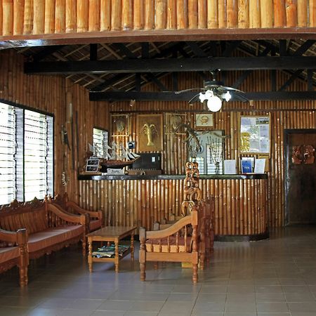 Whispering Palms Island Resort Bacolod Esterno foto