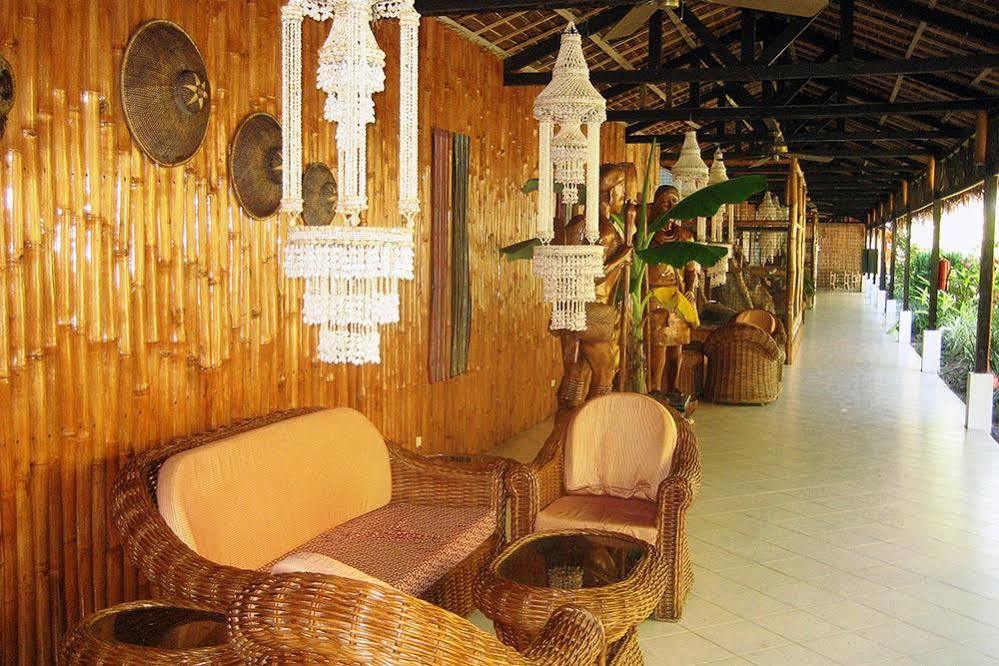 Whispering Palms Island Resort Bacolod Esterno foto