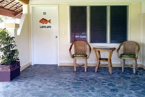 Whispering Palms Island Resort Bacolod Esterno foto