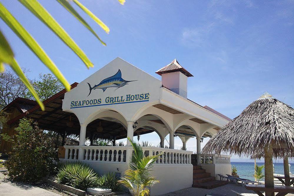 Whispering Palms Island Resort Bacolod Esterno foto